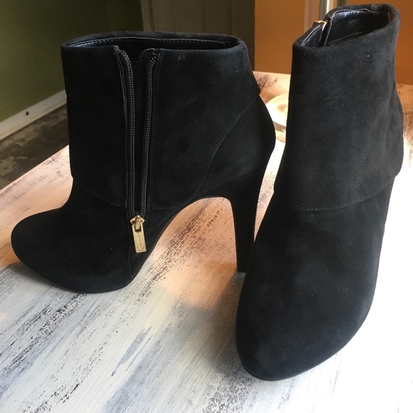 Jessica Simpson suede ankle booties - Picture 3 of 6